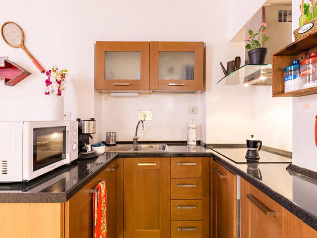 Apartamento Il Mandorlo A Monti Roma Exterior foto
